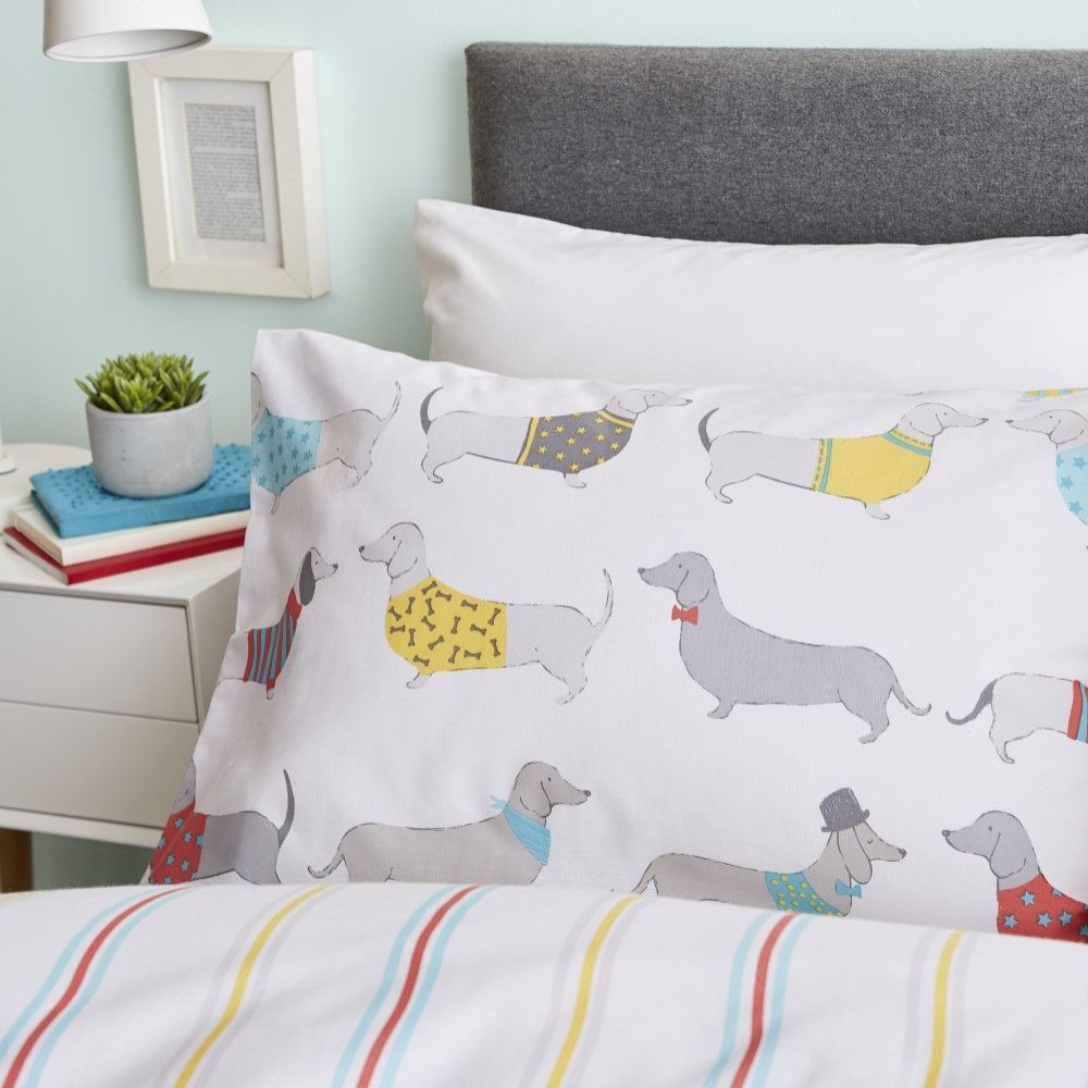 Catherine Lansfield Silly Sausage Dog Duvet Cover Set Multi