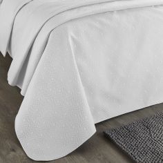 Kinsley Pinsonic Bedspread - White